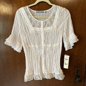 New women’s white Lacey button down size medium
